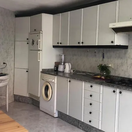 Surf House La Machacona بيت شباب سان إيسيذرو